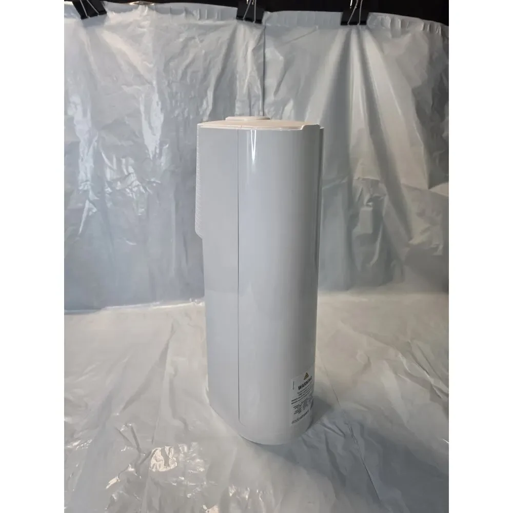 SodaStream Terra Sparkling Water Soda Fizz Maker White With CO2 Bottle Clean